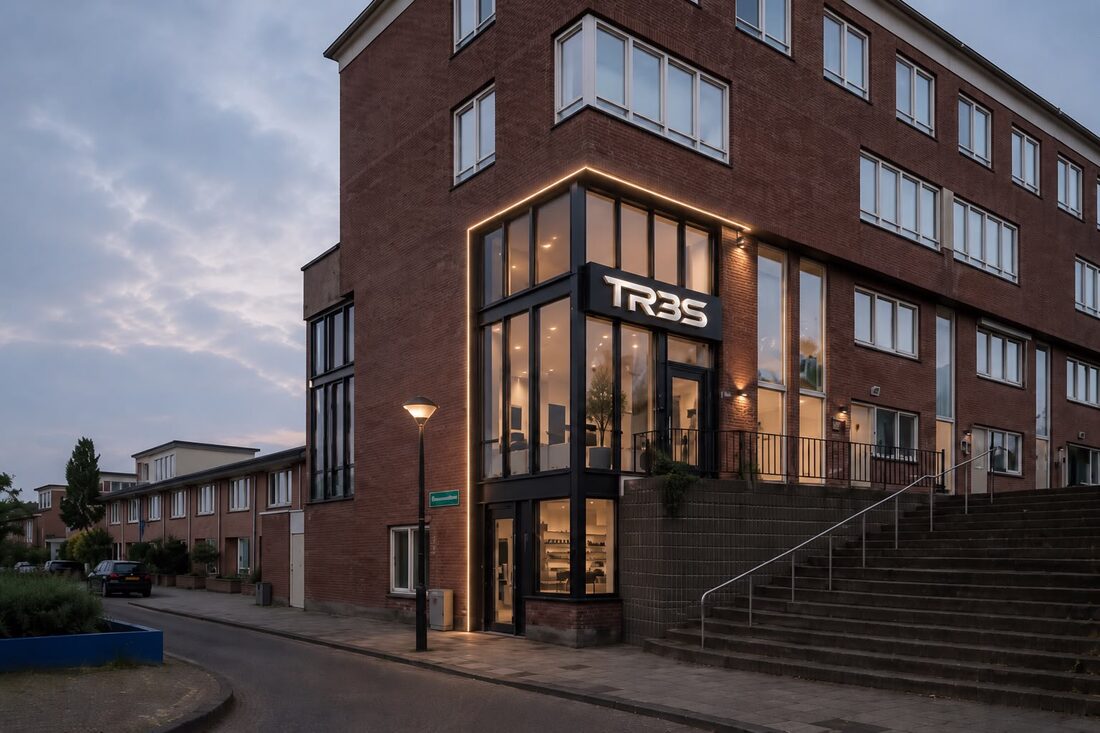 De salon van tr3s Nails aan de Bijlmerdreef 695 in Amsterdam